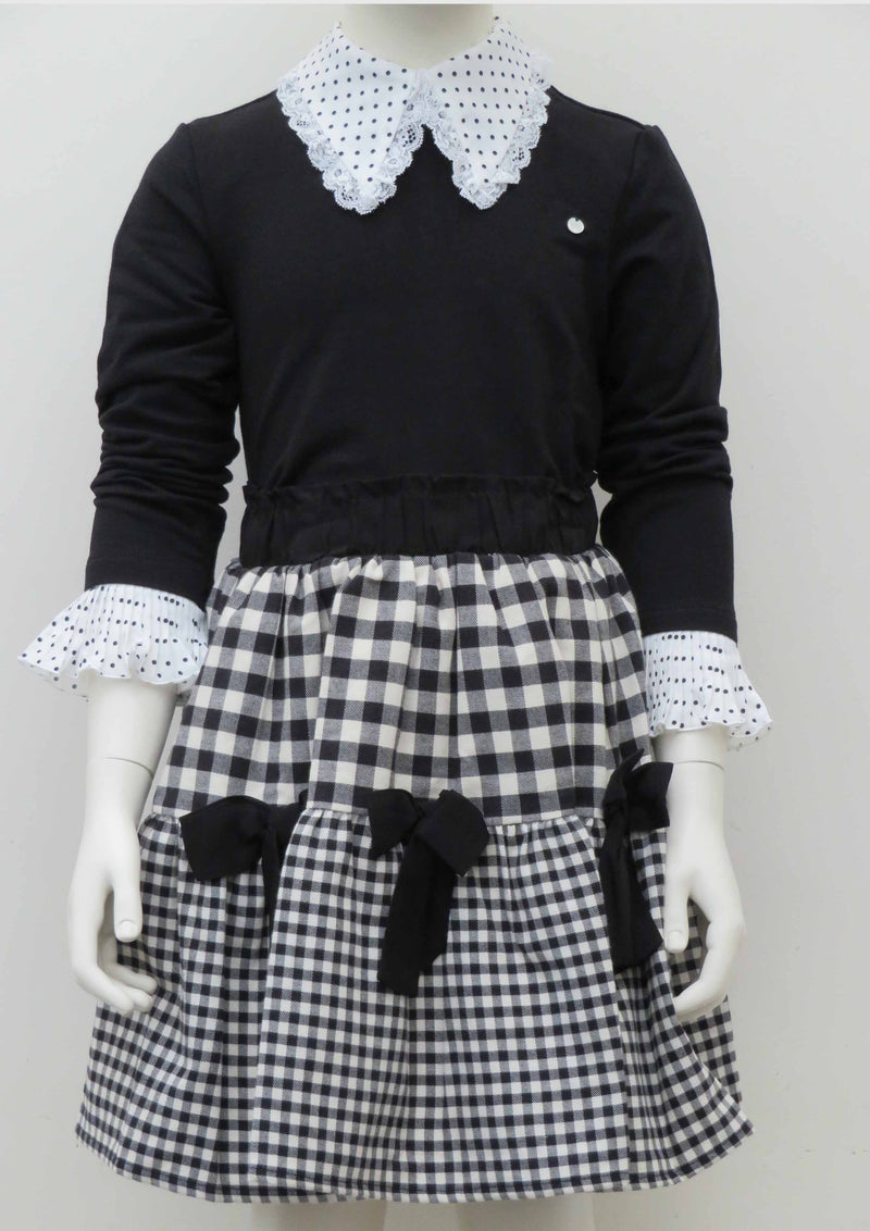 Gingham skirt with bows
